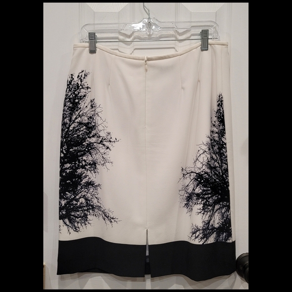 Tahari "Tranquil Tree" Skirt - Sz 10 US - Picture 2 of 5